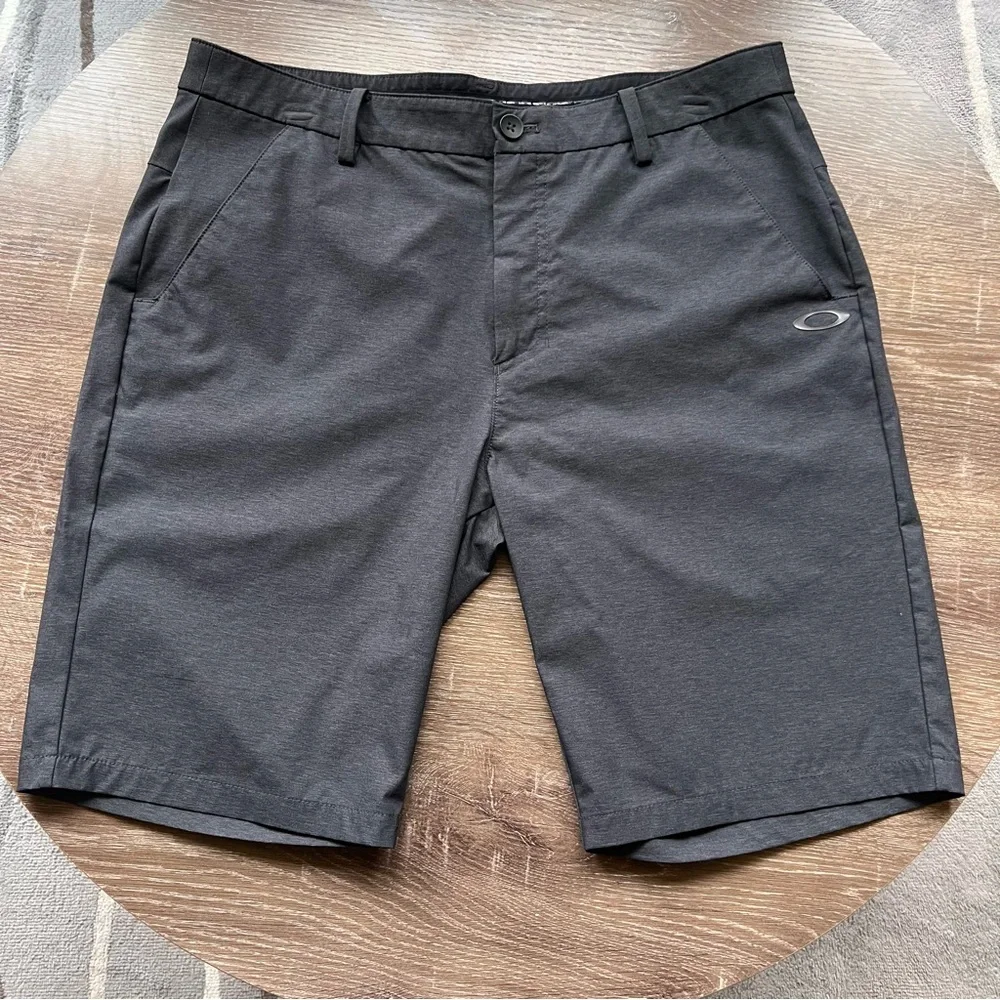 Oakley Men's Dark Grey Pro Lite Golf Shorts - Sz 34
